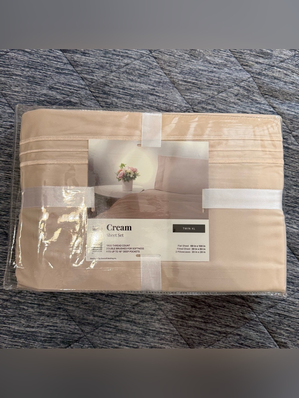 Sheet Set
1800 THREAD COUNT
DOUBLE BRUSHED FOR SOFTNESS